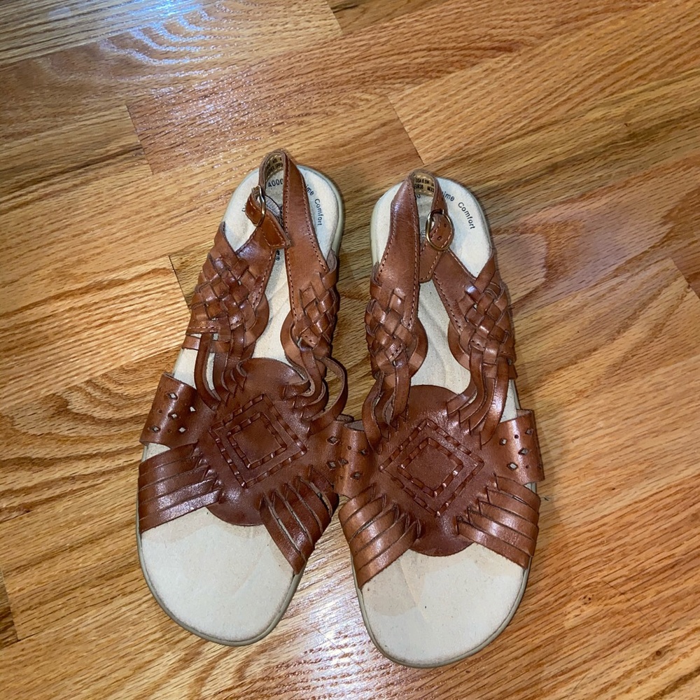 Womens sandals